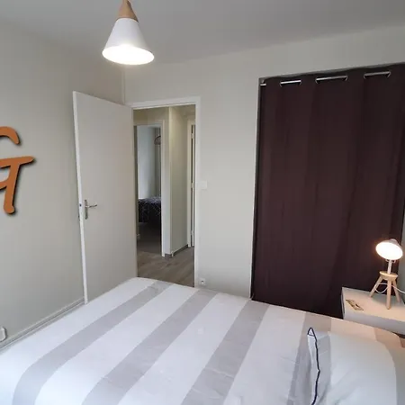 Apartment Nouveau - Superbe Logement En Centre-ville Avec Parking